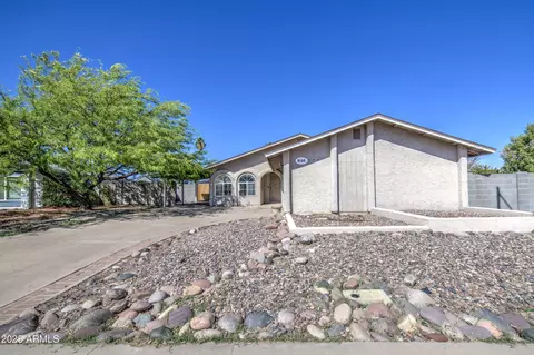 646 W Grove Cir, Mesa, AZ 85210