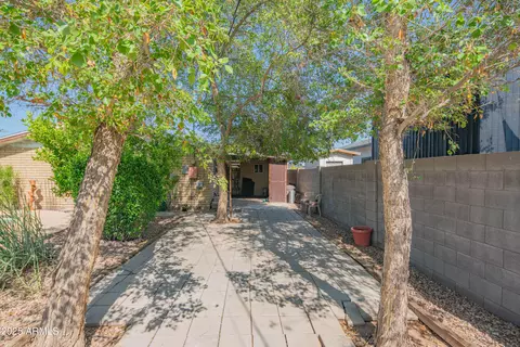 2534 N Mitchell St, Phoenix, AZ 85006 photo 26