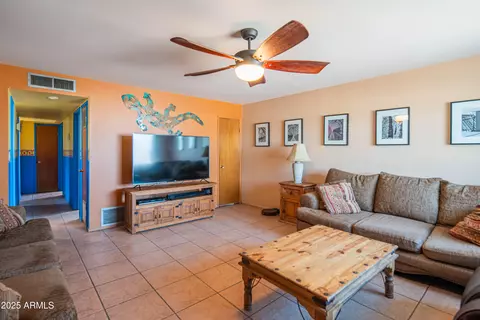 2534 N Mitchell St, Phoenix, AZ 85006