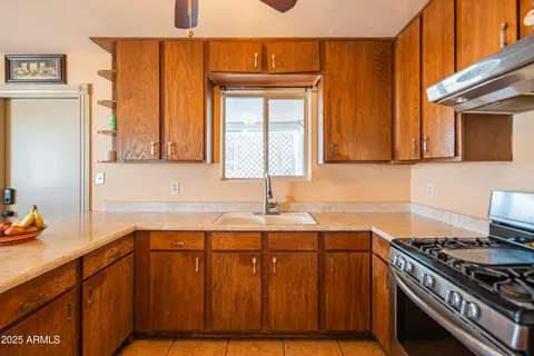 2534 N Mitchell St, Phoenix, AZ 85006 photo 11