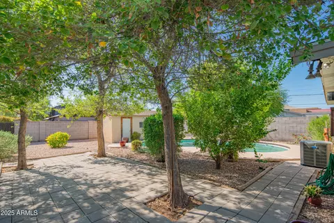 2534 N Mitchell St, Phoenix, AZ 85006 photo 24