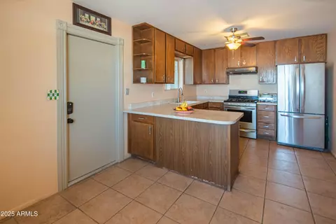 2534 N Mitchell St, Phoenix, AZ 85006 photo 6