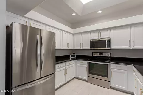 Kitchen - 7006 E Jensen St #40, Mesa, AZ 85207 photo 1 of 1