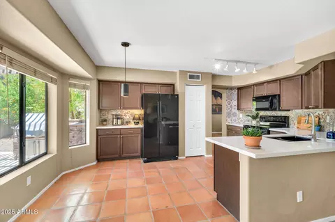 3854 E Cathedral Rock Dr, Phoenix, AZ 85044 photo 17