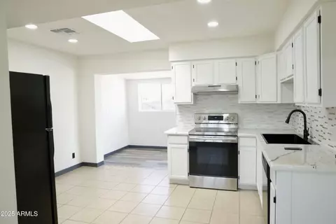 2902 W Bloomfield Rd, Phoenix, AZ 85029 photo 7