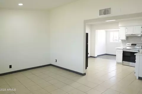 2902 W Bloomfield Rd, Phoenix, AZ 85029 photo 5