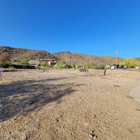 1544 W Shangri La Rd #101, Phoenix, AZ 85029