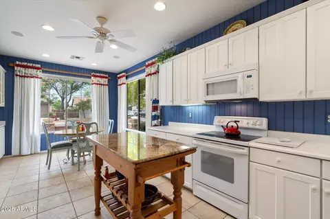 2850 W Webster Ct, Anthem, AZ 85086 photo 3