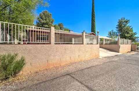 775 S Tenth St, Globe, AZ 85501 photo 2