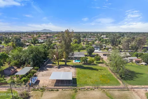 View/Area - 944 E Melody Dr, Gilbert, AZ 85234 photo 2 of 3