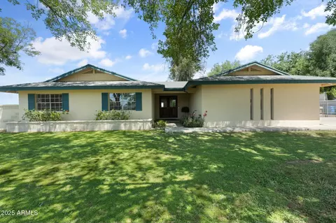 944 E Melody Dr, Gilbert, AZ 85234