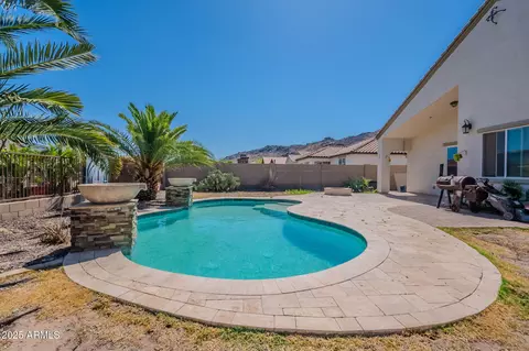 Exterior - 514 E Pearce Rd, Phoenix, AZ 85042 photo 8 of 8