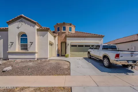 Exterior - 514 E Pearce Rd, Phoenix, AZ 85042 photo 1 of 8