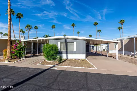 303 S Recker Rd #141, Mesa, AZ 85206