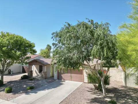 1516 E Azalea Dr, Gilbert, AZ 85298 photo 2