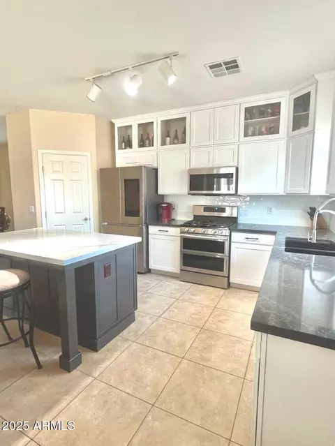 1516 E Azalea Dr, Gilbert, AZ 85298 photo 5