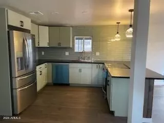 20589 E Larry Ln, Mayer, AZ 86333