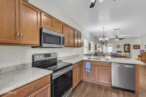 Kitchen - 900 W Broadway Ave #45, Apache Junction, AZ 85120 photo 3 of 3