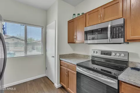 Kitchen - 900 W Broadway Ave #45, Apache Junction, AZ 85120 photo 2 of 3
