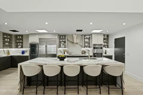 Kitchen - 5318 N 24th Pl, Phoenix, AZ 85016 photo 2 of 4