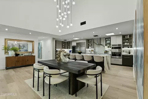 Dining - 5318 N 24th Pl, Phoenix, AZ 85016 photo 1 of 2