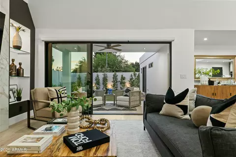 Living - 5318 N 24th Pl, Phoenix, AZ 85016 photo 3 of 3