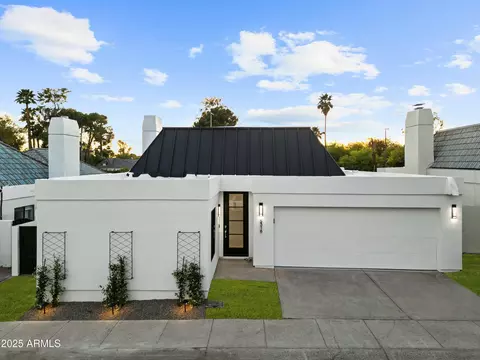 Exterior - 5318 N 24th Pl, Phoenix, AZ 85016 photo 2 of 4