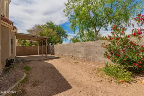 Exterior - 826 W Devon Dr, Gilbert, AZ 85233 photo 6 of 9
