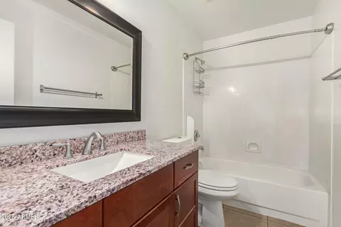 Bath - 826 W Devon Dr, Gilbert, AZ 85233 photo 3 of 3