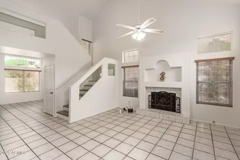Living - 826 W Devon Dr, Gilbert, AZ 85233 photo 1 of 3