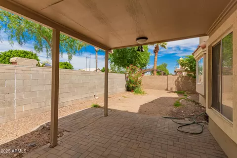Exterior - 826 W Devon Dr, Gilbert, AZ 85233 photo 5 of 9