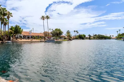 View/Area - 826 W Devon Dr, Gilbert, AZ 85233 photo 1 of 2