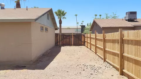 Exterior - 7506 W Devonshire Ave, Phoenix, AZ 85033 photo 5 of 5