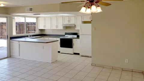 Kitchen - 7506 W Devonshire Ave, Phoenix, AZ 85033 photo 1 of 2