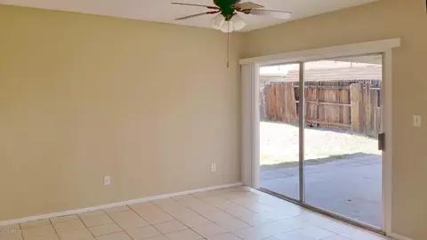 Living - 7506 W Devonshire Ave, Phoenix, AZ 85033 photo 2 of 4