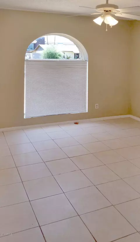 Living - 7506 W Devonshire Ave, Phoenix, AZ 85033 photo 4 of 4
