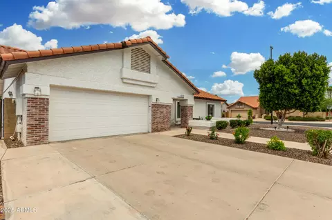 102 S Honeysuckle Ln, Gilbert, AZ 85296 photo 14