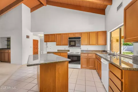 6011 N 2nd St, Phoenix, AZ 85012 photo 9