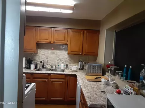 4223 Earll Dr, Phoenix, AZ 85018 photo 3