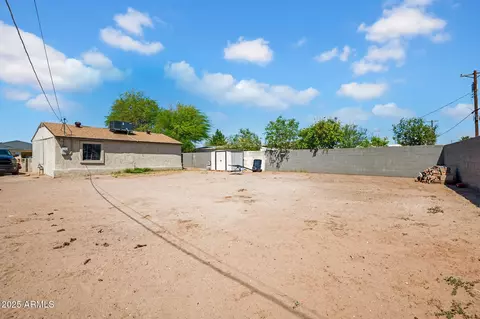 Exterior - 1815 E Illini St, Phoenix, AZ 85040 photo 2 of 3