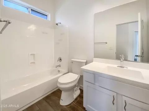 Bath - 10531 E Nopal Ave, Mesa, AZ 85209 photo 2 of 2