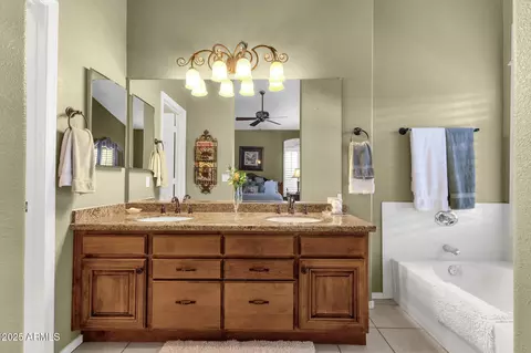 Bath - 4720 E Bighorn Ave, Phoenix, AZ 85044 photo 1 of 3