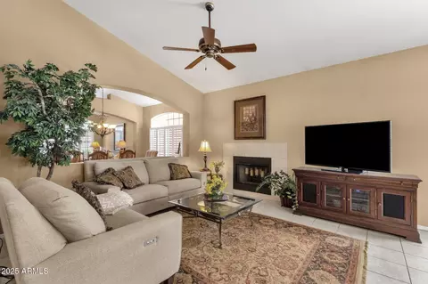 Living - 4720 E Bighorn Ave, Phoenix, AZ 85044 photo 2 of 3