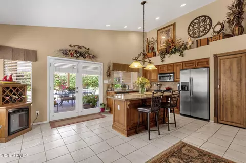Kitchen - 4720 E Bighorn Ave, Phoenix, AZ 85044 photo 3 of 3