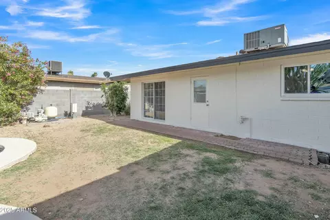 Exterior - 2424 E Fairfield St, Mesa, AZ 85213 photo 6 of 7