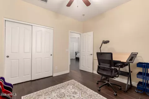 4834 E Robin Ln, Phoenix, AZ 85054 photo 33