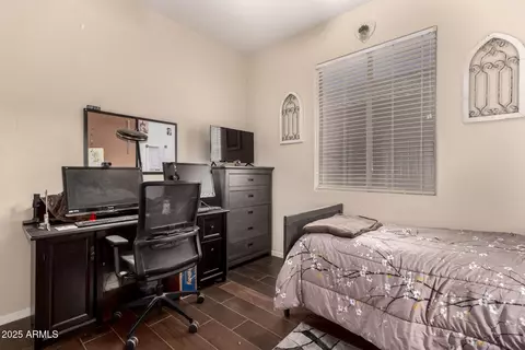 4834 E Robin Ln, Phoenix, AZ 85054 photo 35