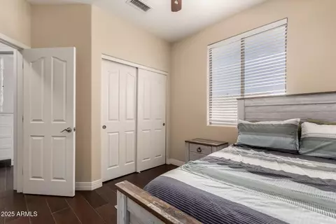4834 E Robin Ln, Phoenix, AZ 85054 photo 30