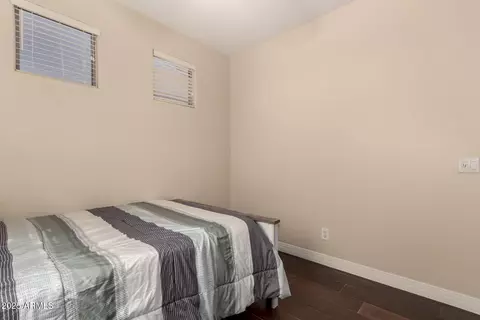 4834 E Robin Ln, Phoenix, AZ 85054 photo 31