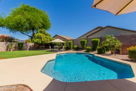 4834 E Robin Ln, Phoenix, AZ 85054 photo 40